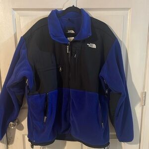 The North Face Men's Black and Blue Performance Jacket